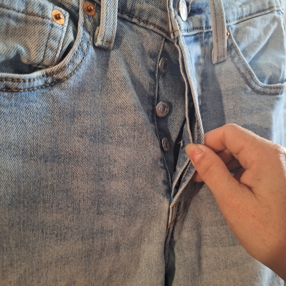 Signature by Levi Strauss Light Blue Women's Straight Leg Jeans - Picture 3 of 7